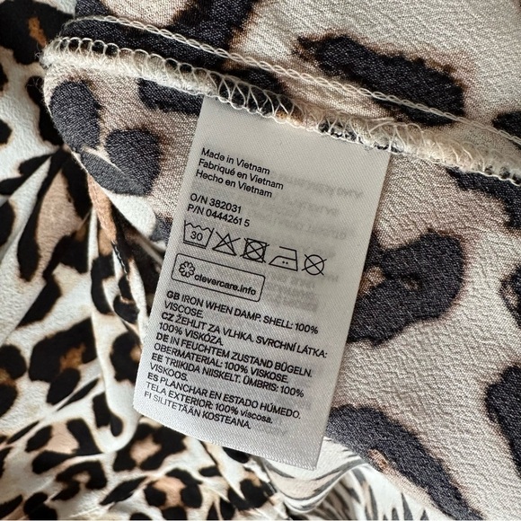 H&M Leopard Print Short Sleeve Blouse Animal Print Tunic Top Brown Black White - Picture 7 of 10